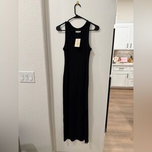 Universal Thread Black Midi Dress